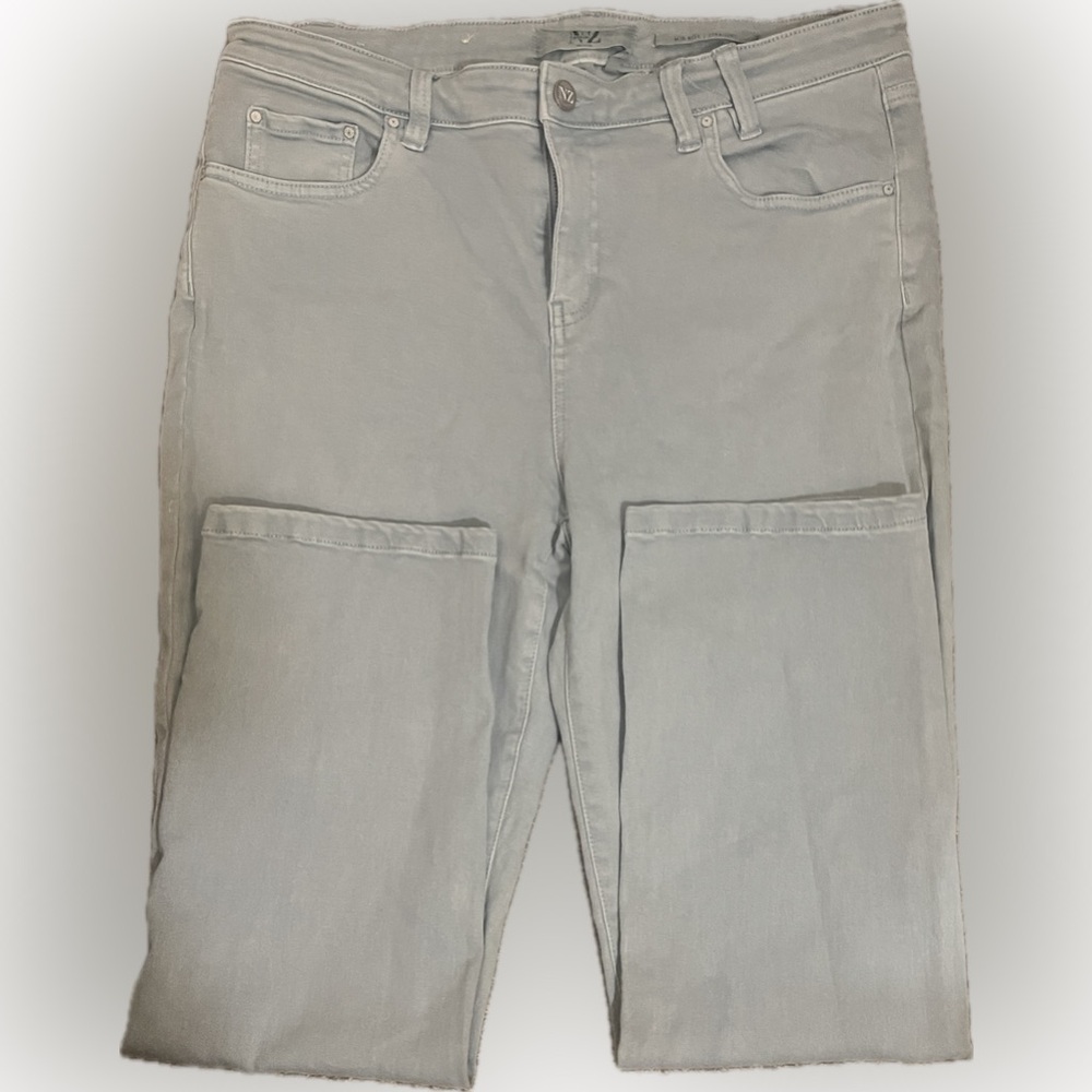 NZ Nic + Zoe Colored Baby Powder Blue Jeans | Mid Rise | Straight | 32